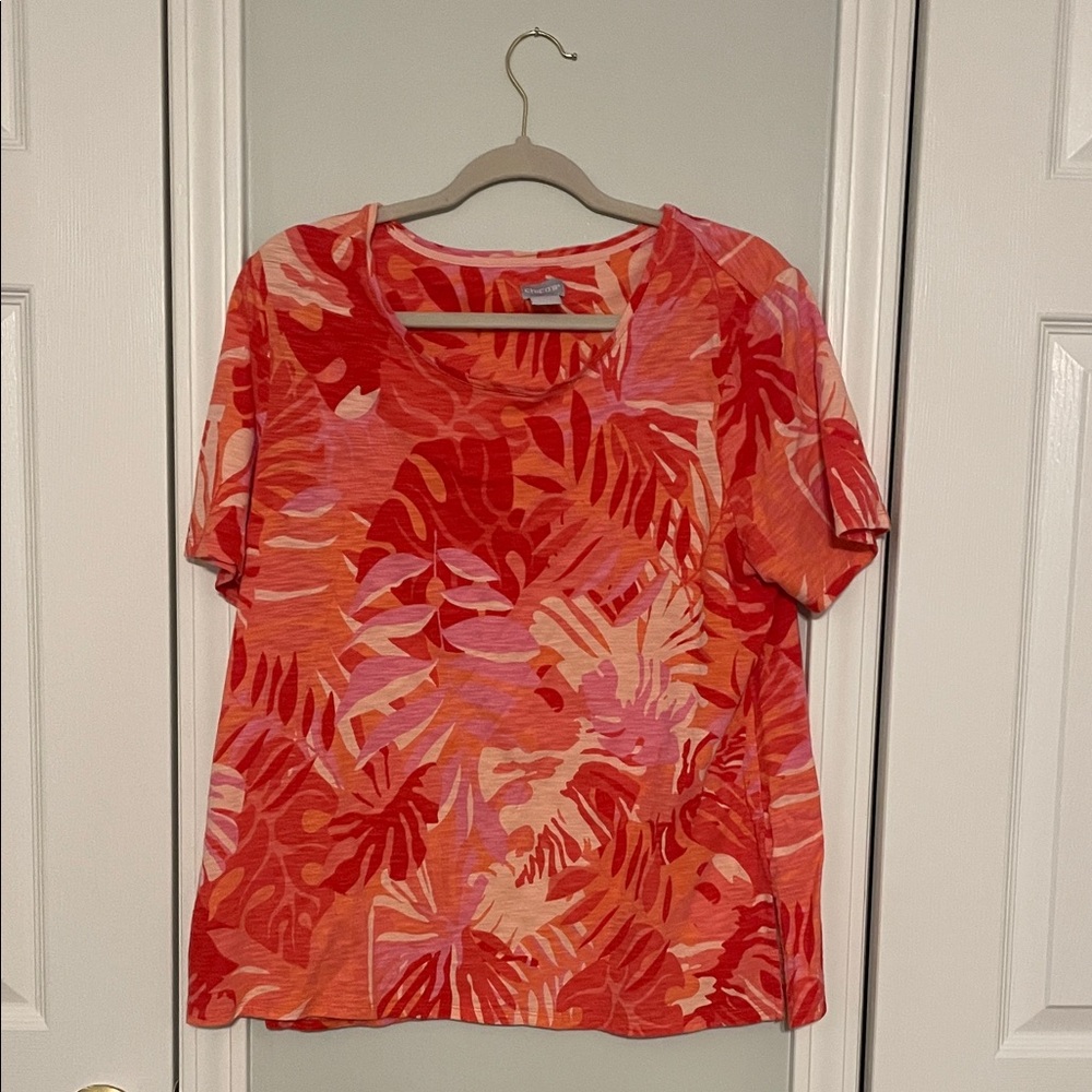 Chico's Red and Pink Tropical Short Sleeve Top